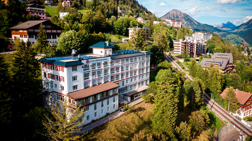 Bâtiment de l'école américaine de Leysin en Suisse Internat