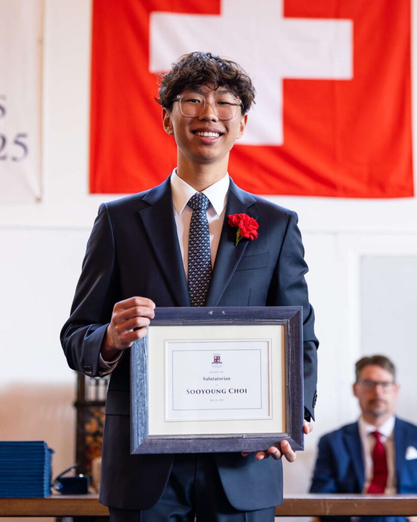 Salutatorian and Excellence in Science Award Recipient Lands at Northwestern