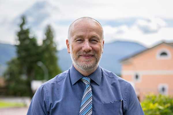 Faculty Feature: Dr. Tom Jenner